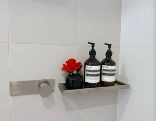 Arnold Box Hill - Modern 2bed Apartment - Box Hill - 2