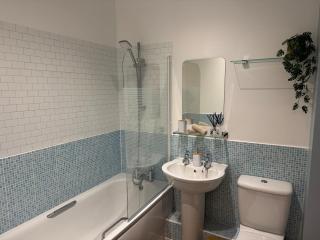 The Contractor Condo - Underground Parking - 4