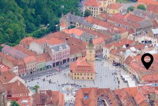Nature-Inspired Stay in Piata Sfatului Brasov - 9