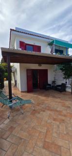 Barefoot Beach House - 4