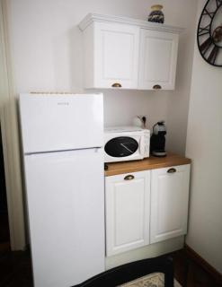 Weisz Room - City Center - Free Private Parking - 4