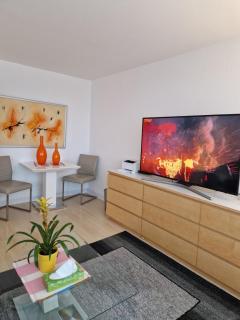 Small but wow - wonderfully cozy! - 9