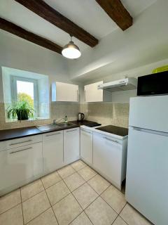 APT Iere ETAGE PARKING PRIVE AVEC GARAGE MOTO VELO - 6