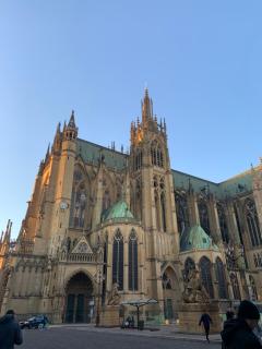 Au petit cœur Messin chaleureux T2 entièrement rénové - 4