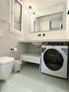 Cosy, Athens core fully renovated apartment - 3