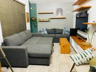 Sunshine & Serenity Suite-Private parking and Pool-Grandbaie - 8