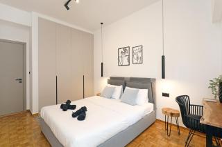 Kallimarmaro Gem - Greecing - 2