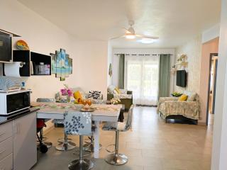 Coconut Palm Retreat - 3