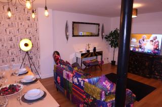 Pontypool Haven Retreat - 3Bedroom Flat - 4