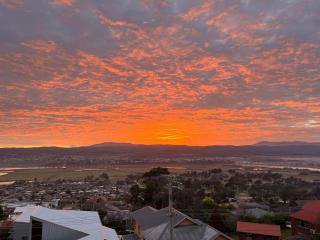 Tamar Riverside Views Retreat - 0