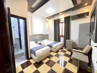 Family Palace Hostel - 8