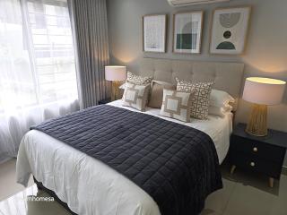 Ultra modern 3 bedroom garden apartment - 3