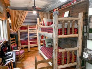 Sleep in Authentic Railcar Rental for Unique Experience near Fort Worth - 8