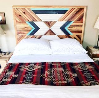 Eclectic Cabin Rental near Joshua Tree National Park - 9