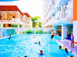 HoneyLove Hideaway CITYLAND Condo 1-BR, Living room, Sleeps 5, Kitchen, free Pool, Parking View-Deck on 24F Rooftop - 9