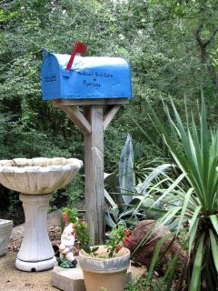 Charming Camping Cabin Rental with Enchanting Views in College Station, Texas - 8