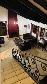 Kleine Villa mit Pool und freie Sicht auf die Berge - 0