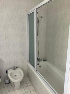 Kleine Villa mit Pool und freie Sicht auf die Berge - 3