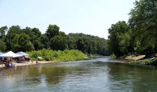 Romantic Cabin Rental for Two with a Private Hot Tub near St. Louis, Missouri - 8