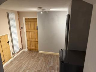 33 lowgate street - 6