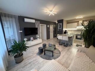 HIGHWAY Apartman - 0