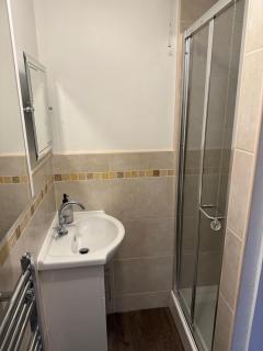 33 lowgate street - 3