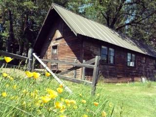 Rustic Cabin Rental in a Wild Meadow near Crater Lake National Park, Oregon - 0