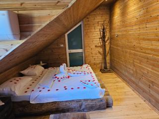 Bujtina Guri Hanit - 9