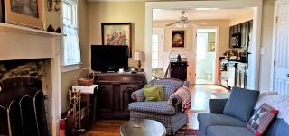 Lovely Cottage on Farm near Shenandoah National Park, Virginia - 8