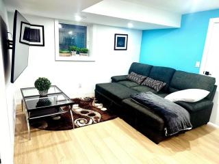 Modern 2BR suite Kitchen Workspace Laundry - 1