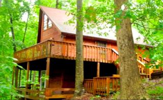 Wooded & Fabulous Brown County Cabin with Hot Tub Near Nashville, IN - 0