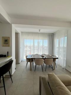 Golden Hour Apartment - Venus Gardens - 8