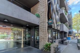 Urban Oasis Retreat 2BR 2Bath - Free Parking - 5