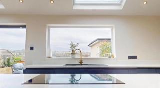 The Bungalow by The Garden Spa Stays, 4 bed, Sauna - Hot Tub - Ice Bath - 6