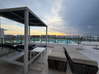 Majestic Lakefront Penthouse with Jacuzzi The City Beach Punta Cana RD - 5