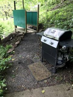 "Lovely Tiny House Rental for a Romantic Getaway in Shepherdstown, West Virginia - 3