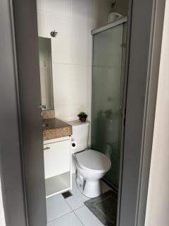 Cozy 2-Bedroom Apartment 2 km from the Airport - 5