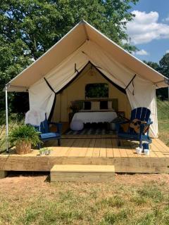 Fantastic Safari Tent Rental Ideal for Glamping in Missouri - 0