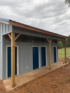 Fantastic Safari Tent Rental Ideal for Glamping in Missouri - 6