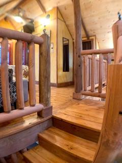 Magical Tree House Experience with a Private Hot Tub in Shenandoah Valley, Virginia - 5