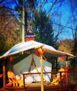 Unique Repurposed Barn near Niles for Glamping in Michigan - 5