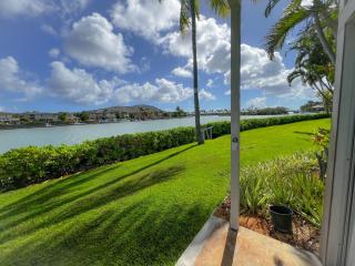Waterfront Bliss at Tropical Townhouse townhouse - Honolulu - 7