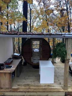 Canopy Treehouse - Glamp Design with Amazing Views, Wildwood, GA - 4