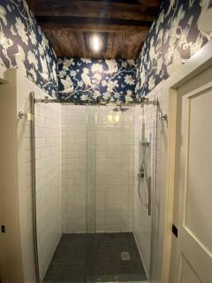 Modern Cottage Perfect for Glamping in New York State - 6