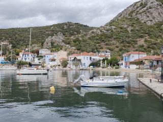 Sea Side Studio with Balcony and Sea View - 5
