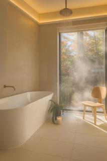 Blue Ridge Mountains - Luxury Mountaintop Escape - Hot Tub & Epic Views - 8