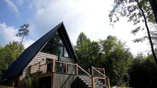 Romantic Escapes in this Stunning A-Frame in North Carolina with Access to a Private Hot Tub and Fire Pit - 0
