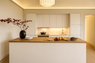 Blue Ridge Mountains - Luxury Mountaintop Escape - Hot Tub & Epic Views - 4