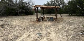 Magical Treehouse with Slide by Brazos River for Family Glamping Adventures in Texas - 6