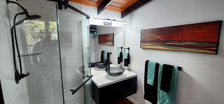 Romantic Escapes to Texas like No Other in this Wonderful Tree House in Leander - 8